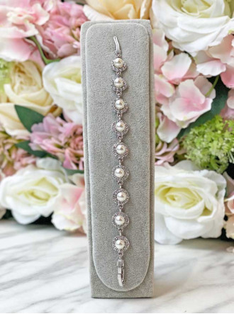 Large Daisy Crystal Bracelet - Pearl